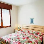 Apartment Bright Flat With Balcony