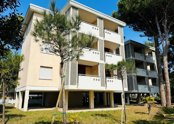 Bright Flat With Balcony Bibione
